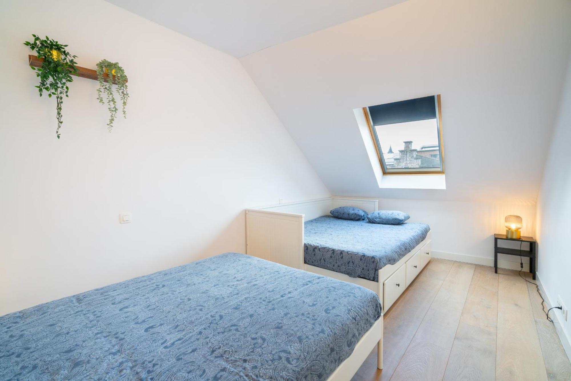 Light House Lodge. Apartment in Center of Antwerpen Buitenkant foto