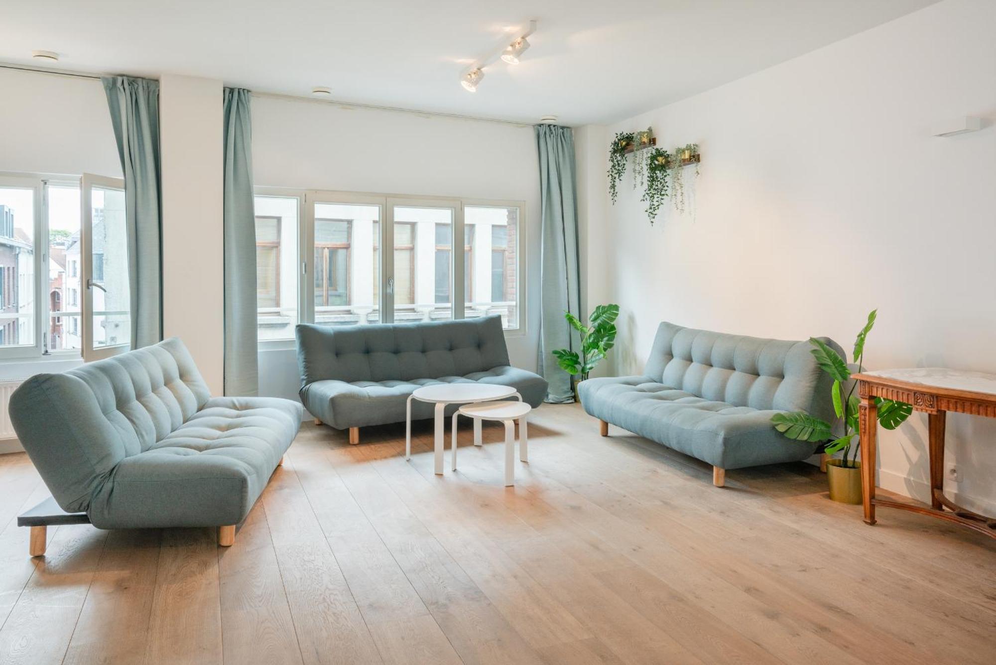 Light House Lodge. Apartment in Center of Antwerpen Buitenkant foto