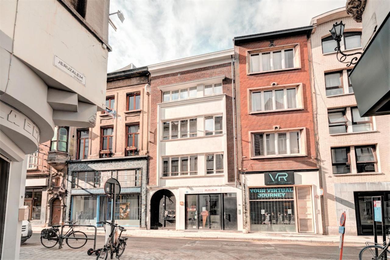 Light House Lodge. Apartment in Center of Antwerpen Buitenkant foto